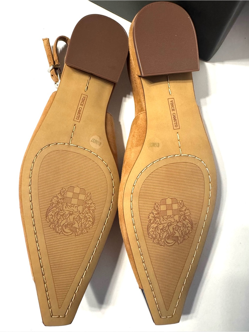 NIB Vince Camuto Tan Camel Suede Slingback Flats with Silver Toe Cap size 6.5 - Picture 6 of 7